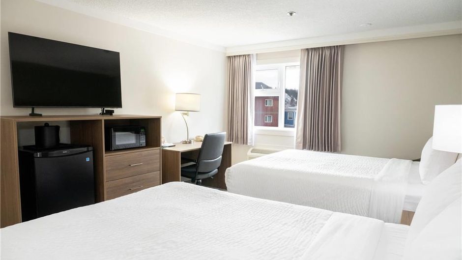 Quality Inn and Suites Whitehorse Room