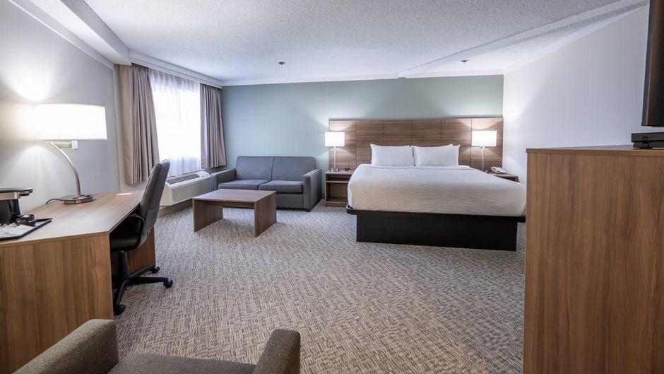 Quality Inn and Suites Whitehorse Suite