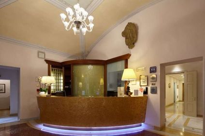 Hotel Golden Tower