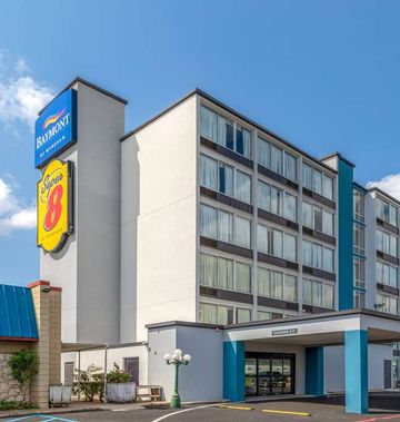 Baymont by Wyndham Laredo