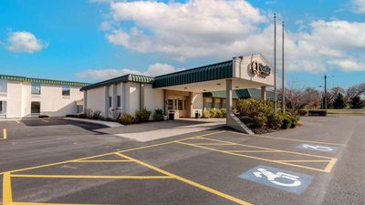 Quality Inn & Suites New Hartford-Utica