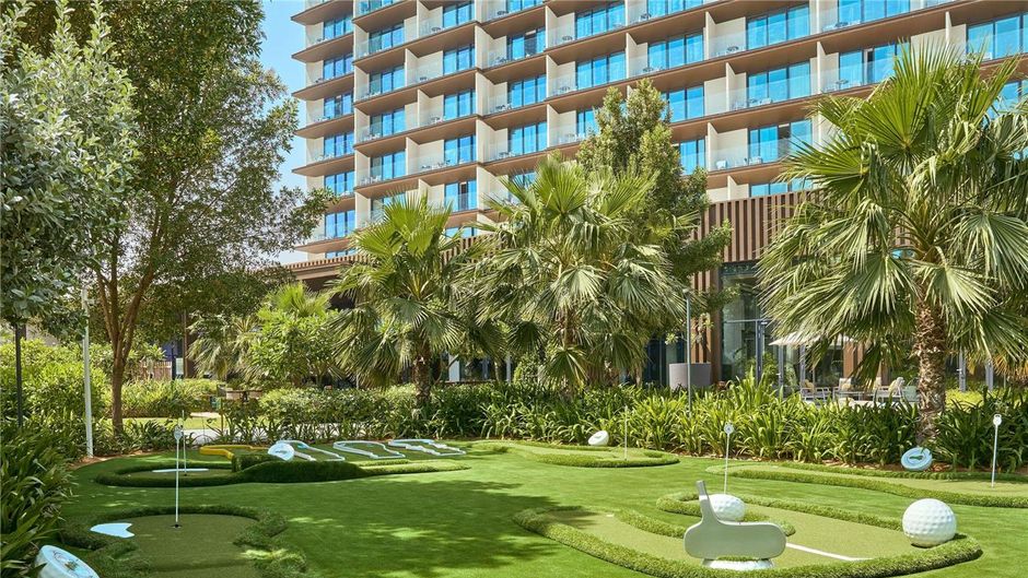 Moevenpick Resort Al Marjan Island Golf