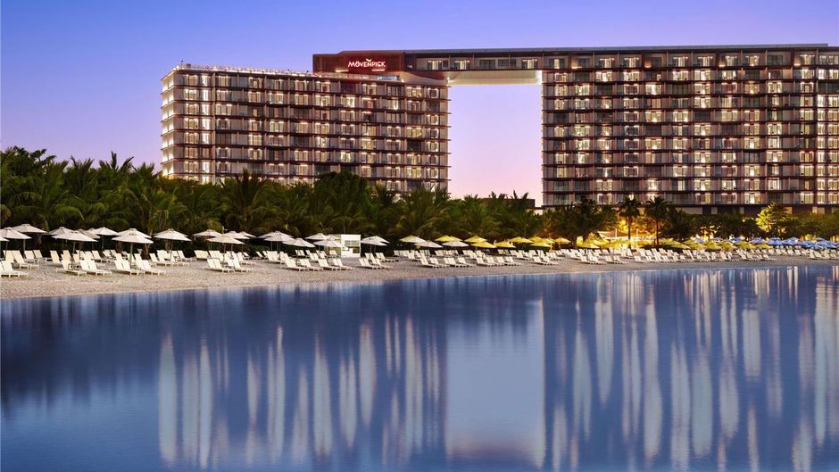 Moevenpick Resort Al Marjan Island Exterior