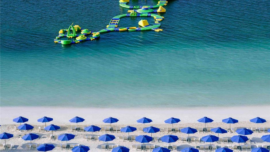 Moevenpick Resort Al Marjan Island Pool