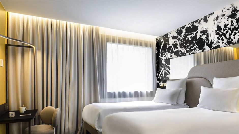 Tribe Paris La Defense Esplanade Room