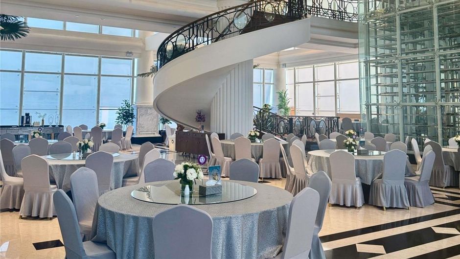 Mercure Urumqi South Lake Restaurant