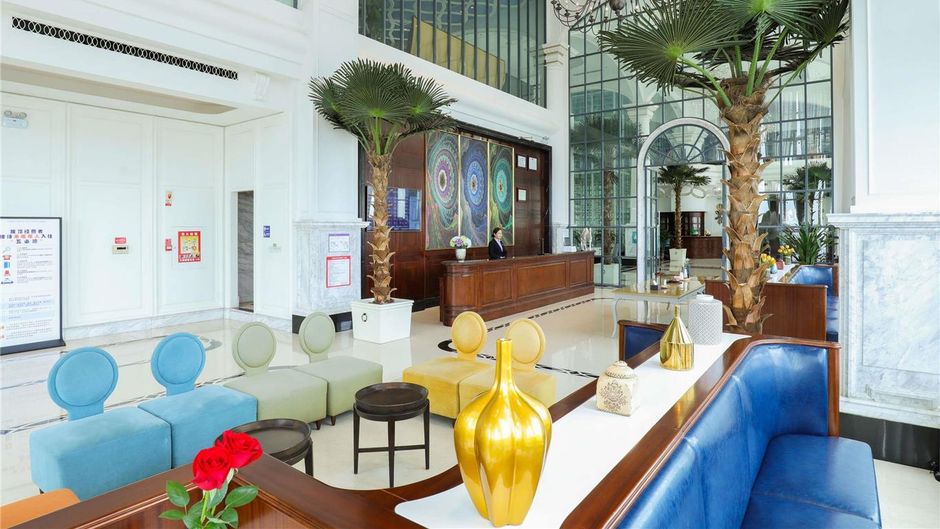 Mercure Urumqi South Lake Exterior