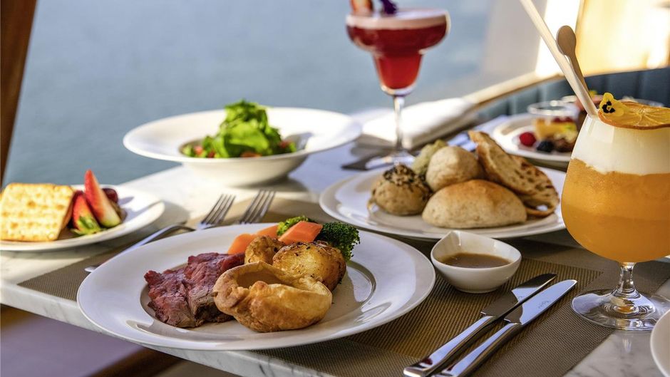 Queen Elizabeth 2 Floating Hotel Restaurant