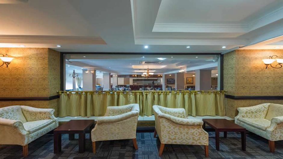 Sunbird Capital Hotel Restaurant