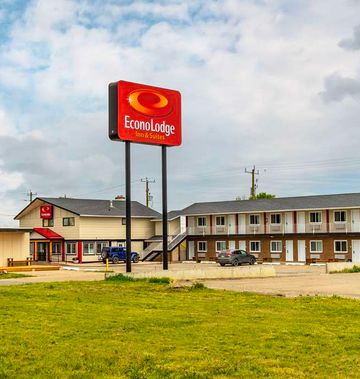 Econo Lodge Inn and Suites Pincher Creek