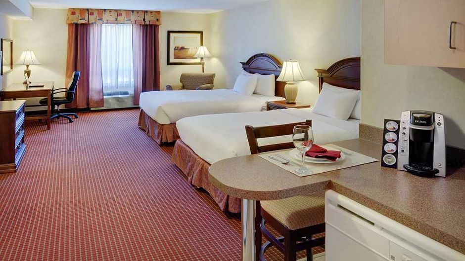 Coast Grimshaw Hotel & Suites Room