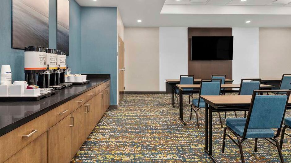Hampton Inn by Hilton Cornwall Meeting