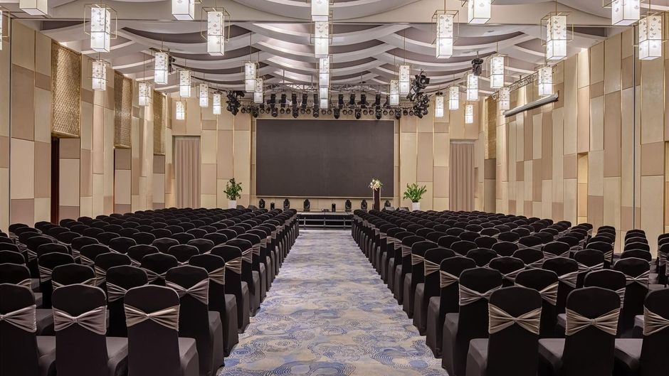 Melia Vinpearl Hue Meeting