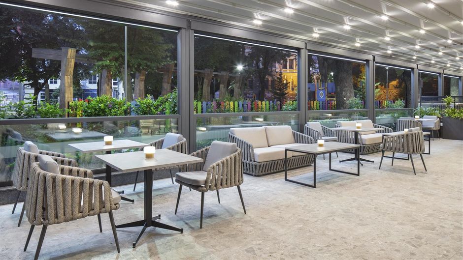 DoubleTree by Hilton Plovdiv Center Restaurant