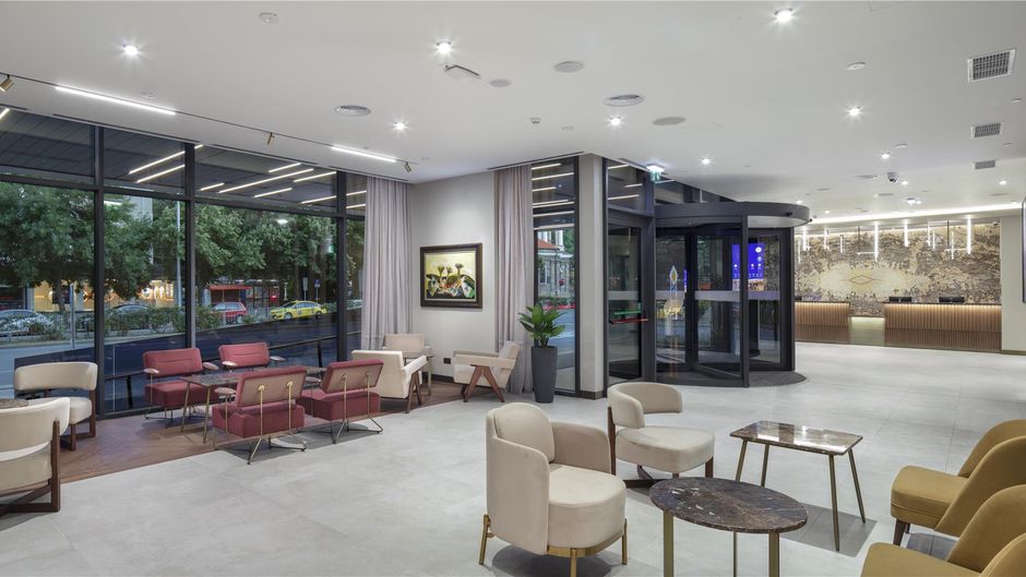 DoubleTree by Hilton Plovdiv Center Lobby