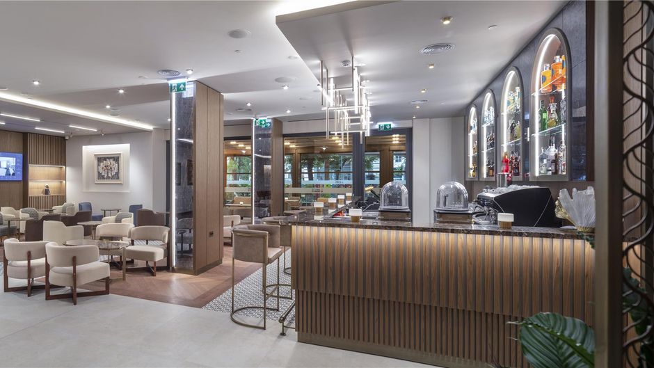 DoubleTree by Hilton Plovdiv Center Lobby