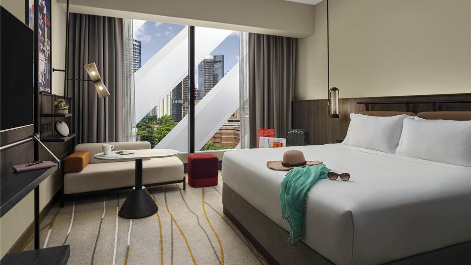 Pullman Singapore Orchard Room