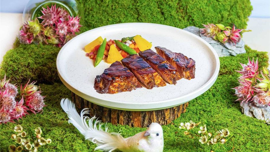 Pullman Singapore Orchard Restaurant