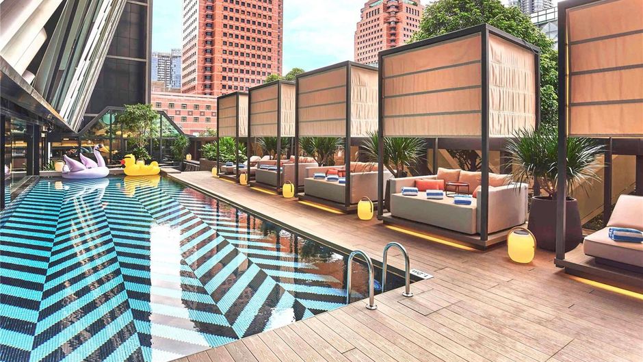 Pullman Singapore Orchard Pool