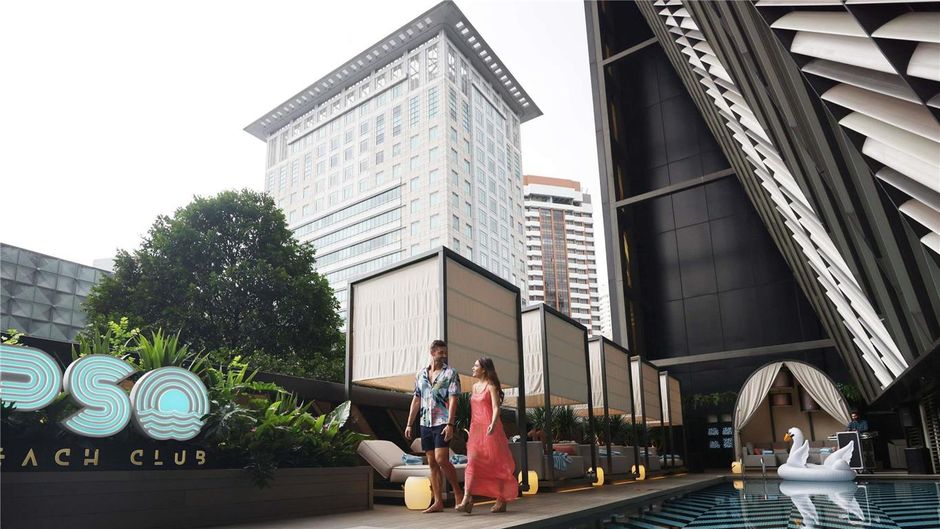 Pullman Singapore Orchard Pool