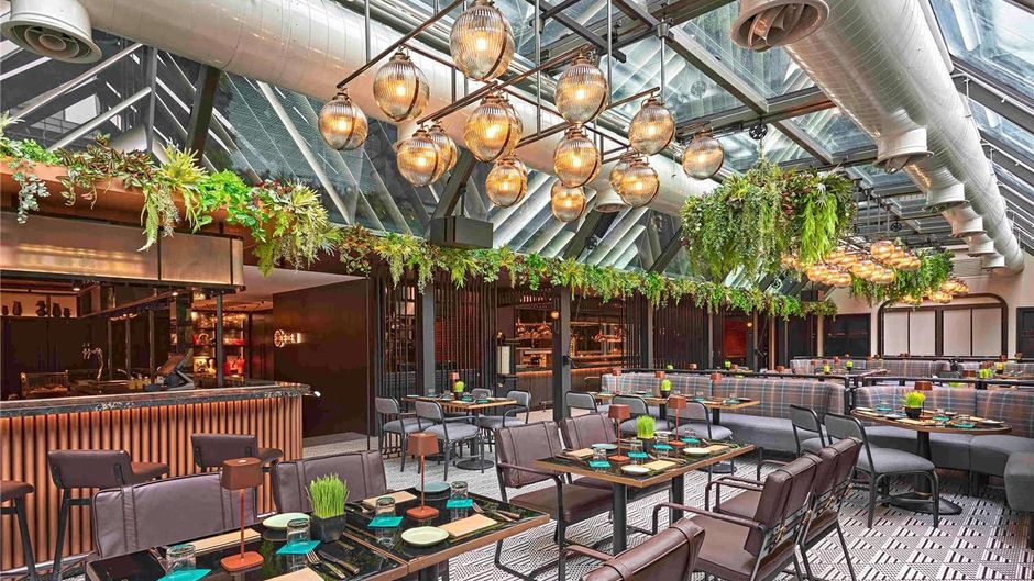 Pullman Singapore Orchard Exterior