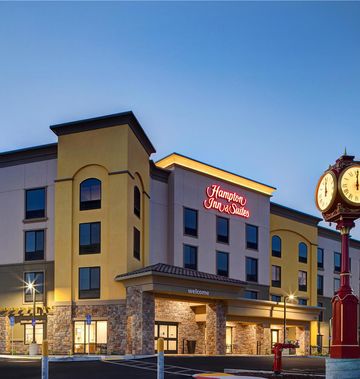 Hampton Inn & Suites Marina