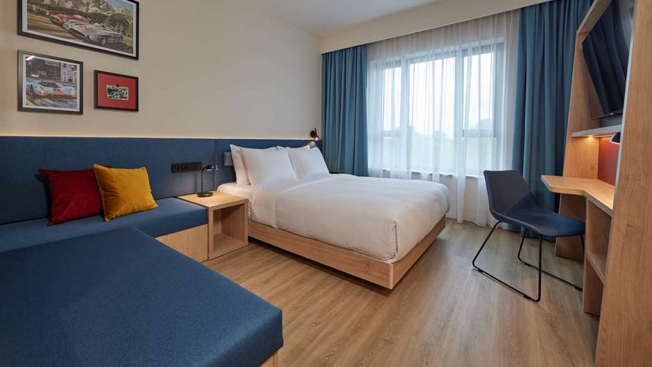 Hampton by Hilton Poznan Swarzedz Room