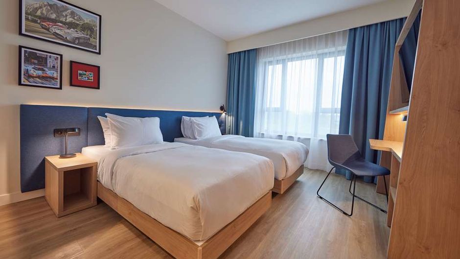 Hampton by Hilton Poznan Swarzedz Room