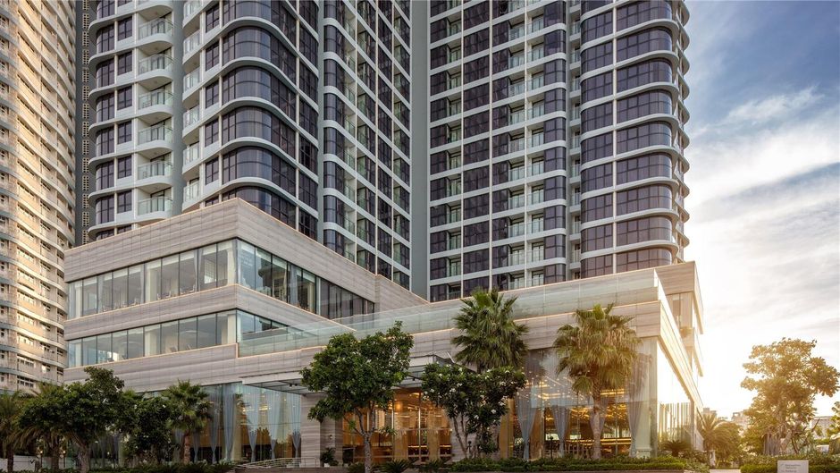 Melia Vinpearl Danang Riverfront Exterior