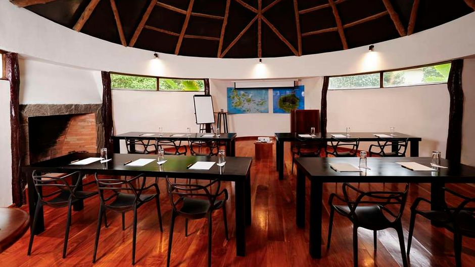 Royal Palm Galapagos, Curio Coll Hilton Meeting