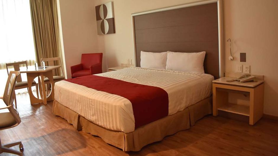 Ramada by Wyndham Mexico City Santa Fe Room