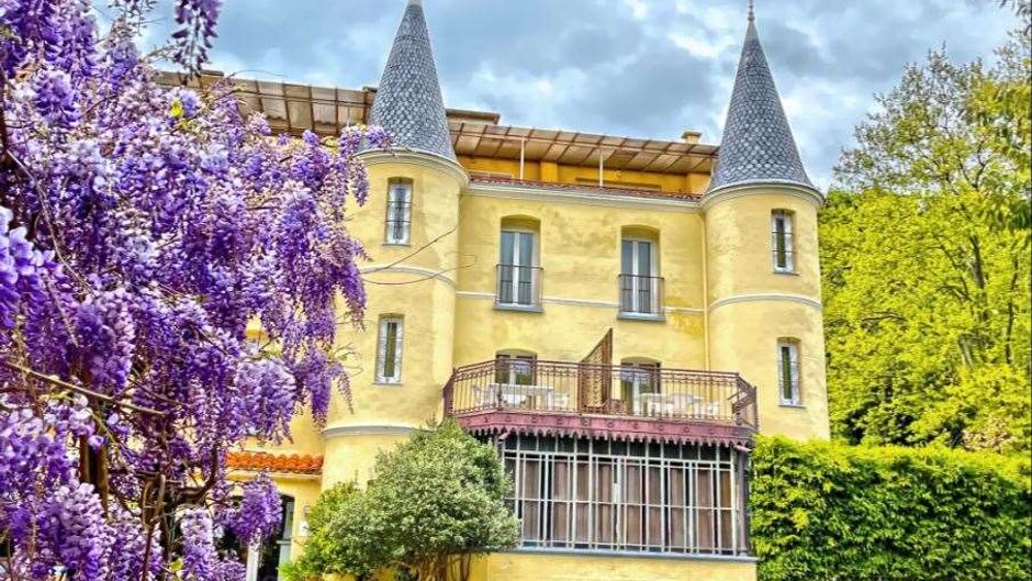 Castel Emeraude Appart Hotel Exterior