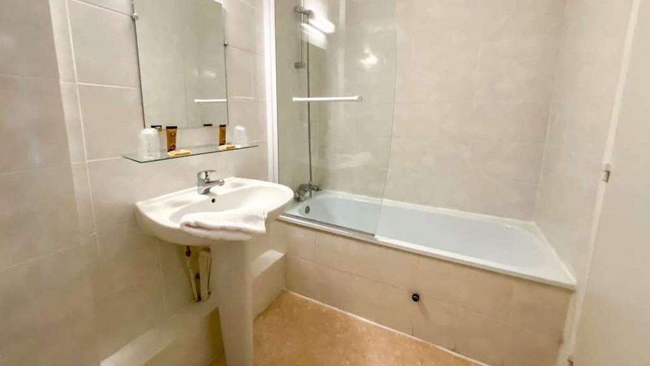 Castel Emeraude Appart Hotel Room