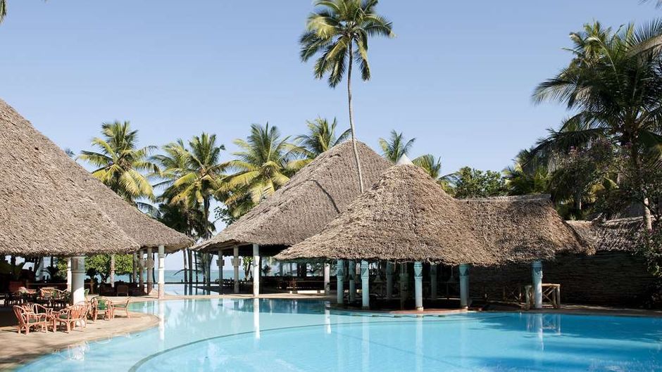 Neptune Village Beach Resort & Spa Pool