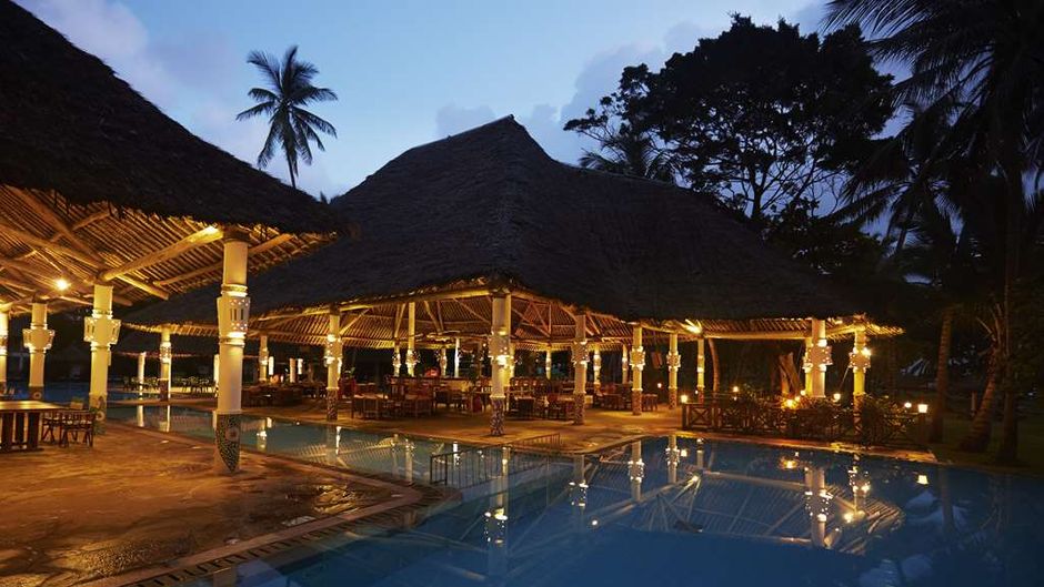 Neptune Village Beach Resort & Spa Restaurant