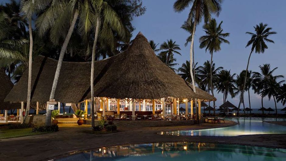 Neptune Paradise Beach Resort & Spa Exterior