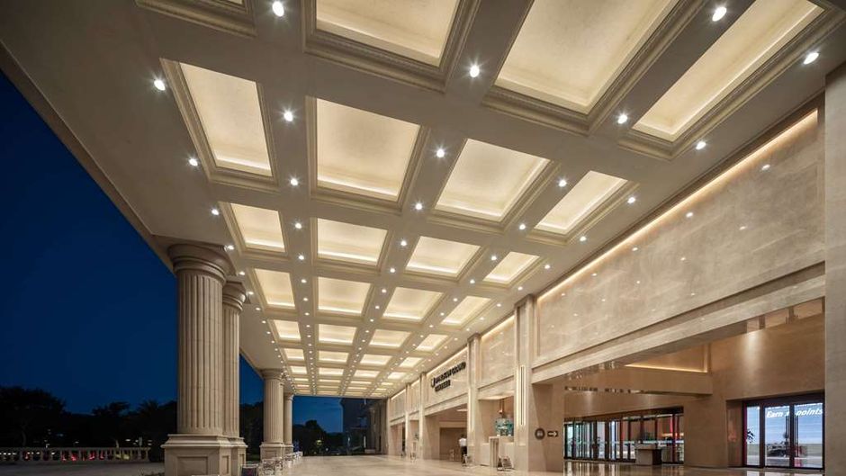 Wyndham Grand Zhaoqing Downtown Exterior