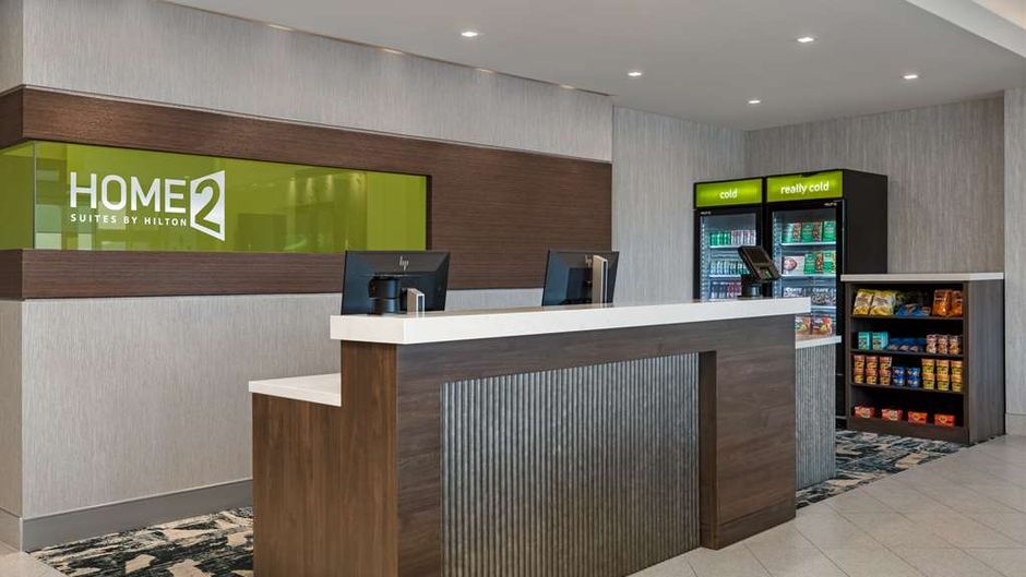 Home2 Suites by Hilton Huntsville Lobby