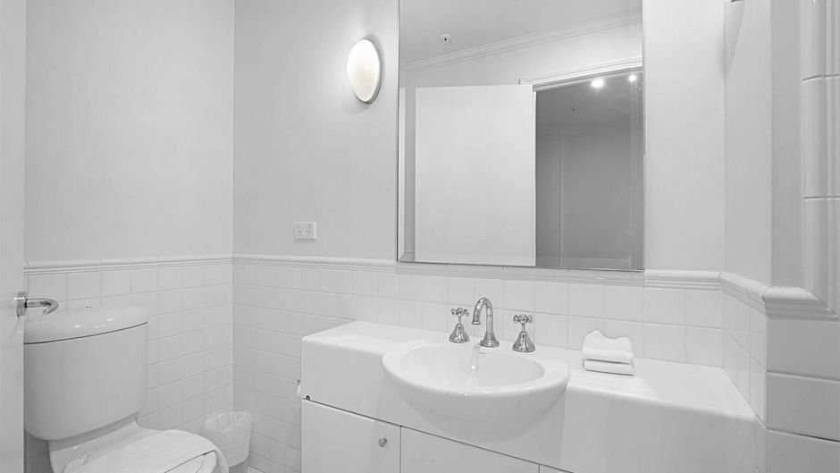 Comfort Apartments Melbourne Central Suite