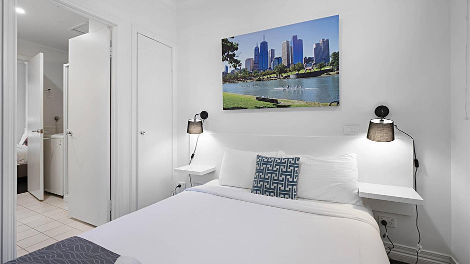 Comfort Apartments Melbourne Central Suite