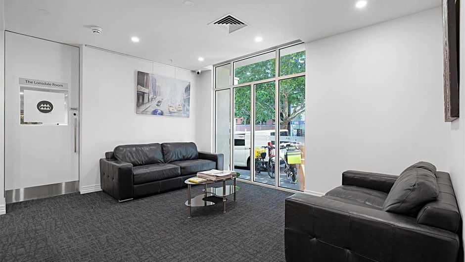 Comfort Apartments Melbourne Central Lobby