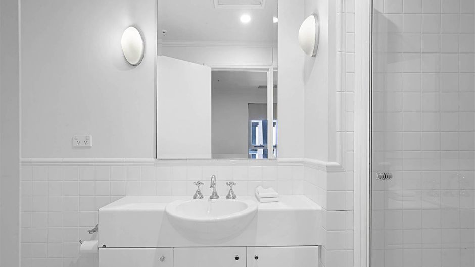 Comfort Apartments Melbourne Central Suite