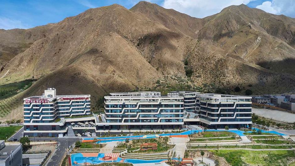 Hilton Garden Inn Lhasa Exterior