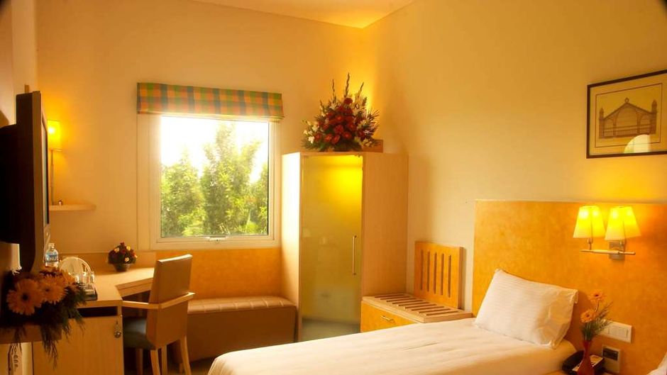 Radha Hometel, Bangalore Room