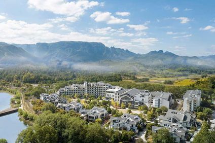 DoubleTree by Hilton Taizhou Shenxianju
