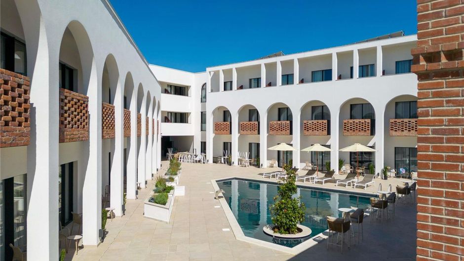 Mercure Conacul Cozieni Resort Pool