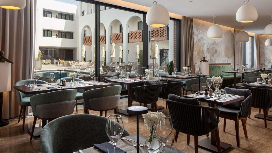 Mercure Conacul Cozieni Resort Restaurant