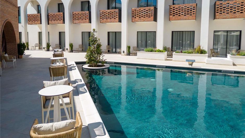 Mercure Conacul Cozieni Resort Pool