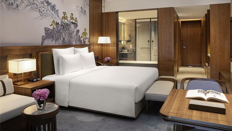 Pullman Yuxi Falcon Room