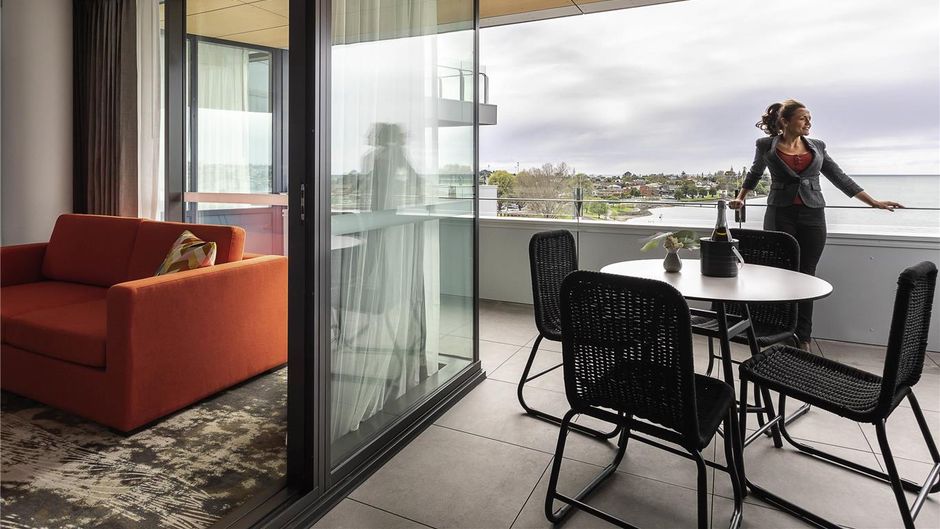 Novotel Devonport Suite